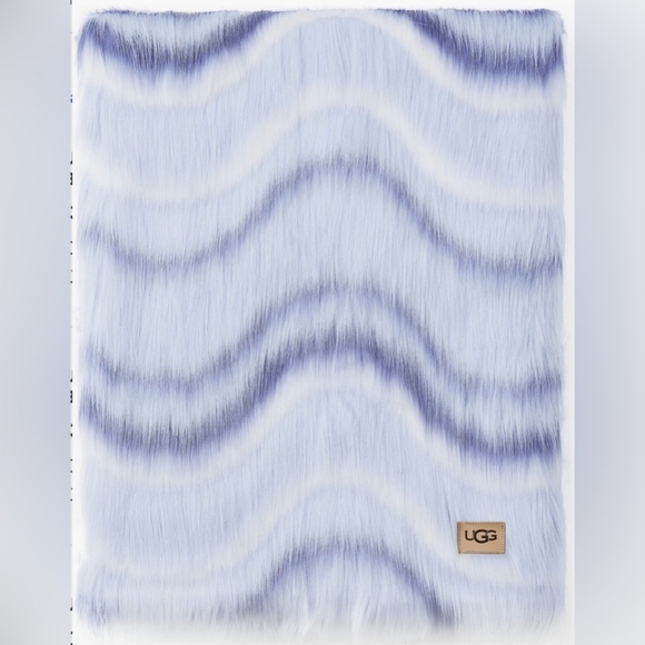 UGG | Rosia Faux Fur Throw 50x70" NWT - Picture 6 of 7